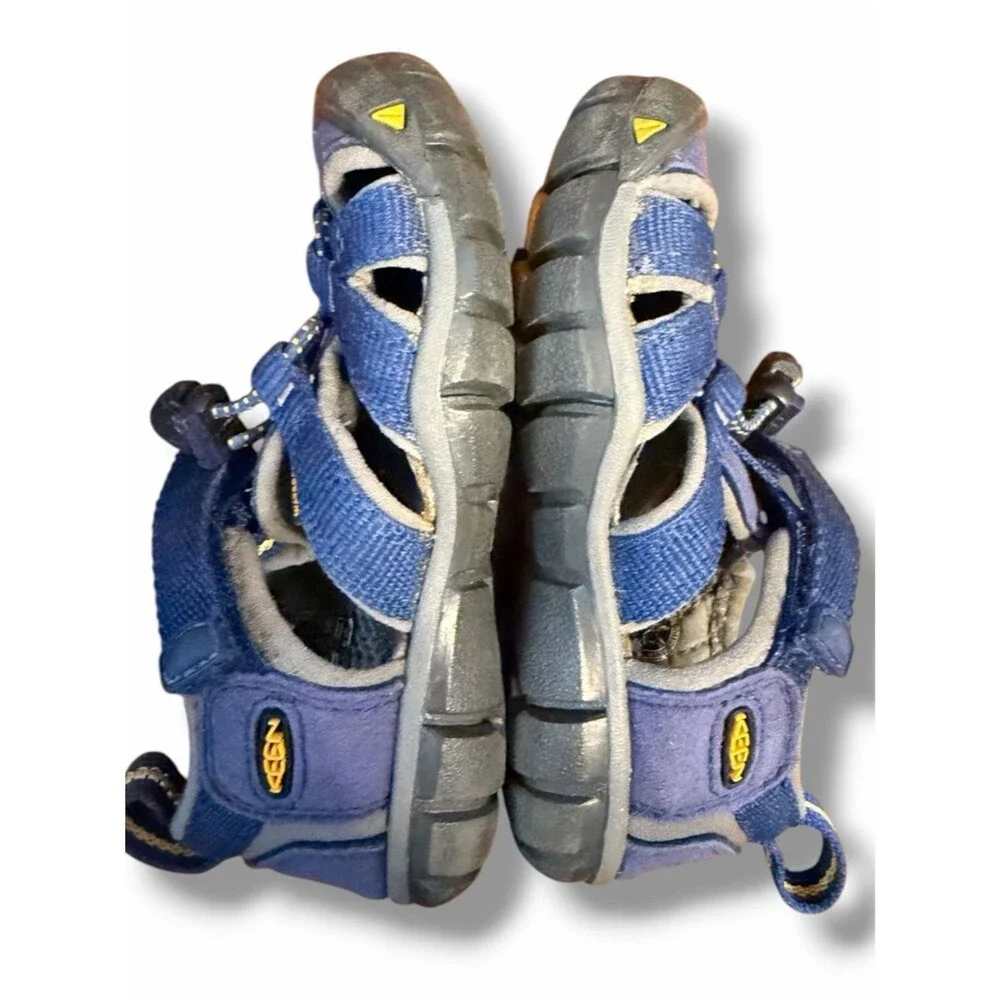 KEEN Unisex- Kids Newport H2 Closed Toe Water Sandals Blue Depths/Gargoyle Sz 8